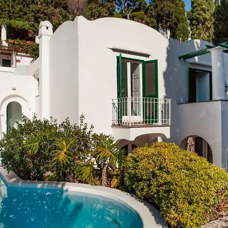 빌라 Sleeps 6 Pool Air Con *