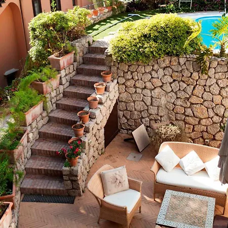 빌라 Sleeps 6 Pool Air Con