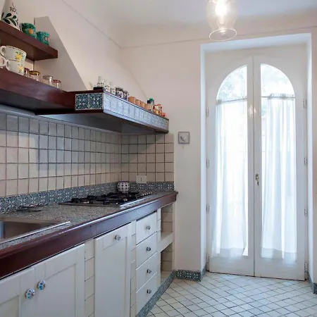 빌라 Sleeps 6 Pool Air Con