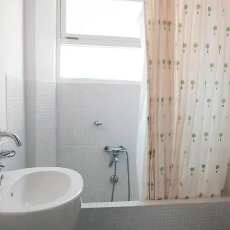 빌라 Sleeps 6 Pool Air Con *